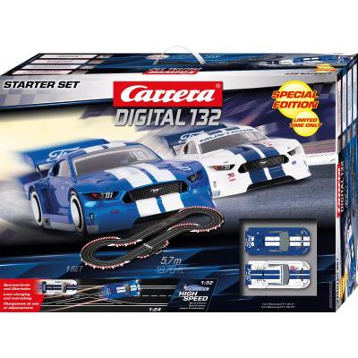 Carrera 30033 Digital 1:32 Starter Set 2x Ford Mustang GTY