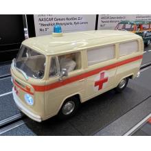 Carrera 32033 Digital 1:32 Volkswagen VW Bus Panel Van T2b  Ambulance Red Cross Slot Car