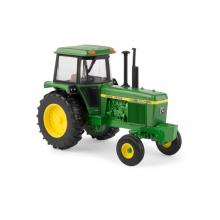 Ertl 45548 - John Deere 4440 Tractor - Scale 1:32