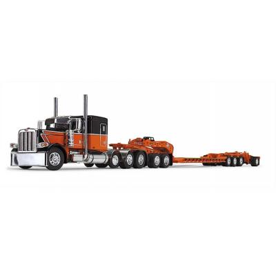 First Gear 60-1608 Peterbilt Model 389 Truck with Fontaine Tri-Axle Lowboy Trailer with Jeep & Stinger - Scale 1:64