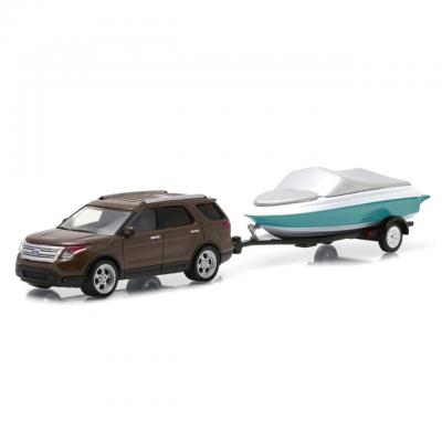 Greenlight 2013 Ford Explorer and Boat with Trailer - Scale 1:64 