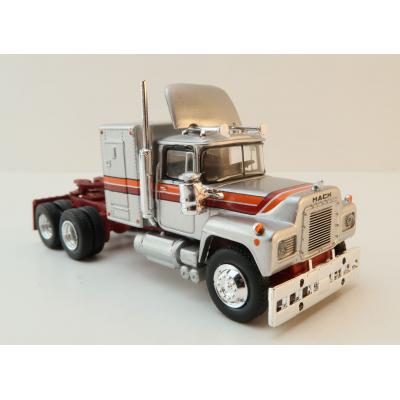 Brekina - Mack RS 700 6x4 Prime Mover Silver / Red - Scale 1:87