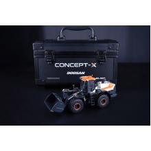 IMC Models 99-10107 Doosan DL 420-7 Concept X Wheel Loader with Carry Case 1:50