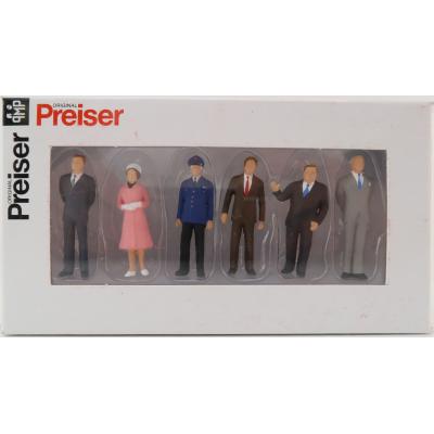 Preiser 68208 - Set of 6 Various Pedestrians Standing Figurines 1:50