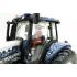 Siku 3220 - Christmas Tractor New Holland T8.390 - Limited Edition  - Scale 1:32
