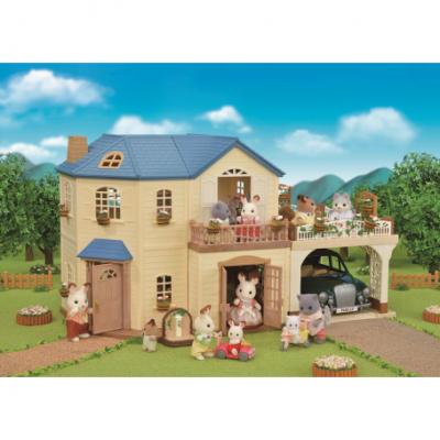 Sylvanian Families 5669 - Large House With Carport - Gift Set