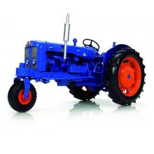 Universal Hobbies UH2887 Fordson Super Major Tricycle Row Crop Toy Tractor Scale 1:16