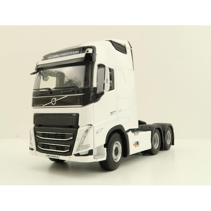 03-2042  Volvo FH5 Globetrotter 6x2 Twin Steer – Maguires Models
