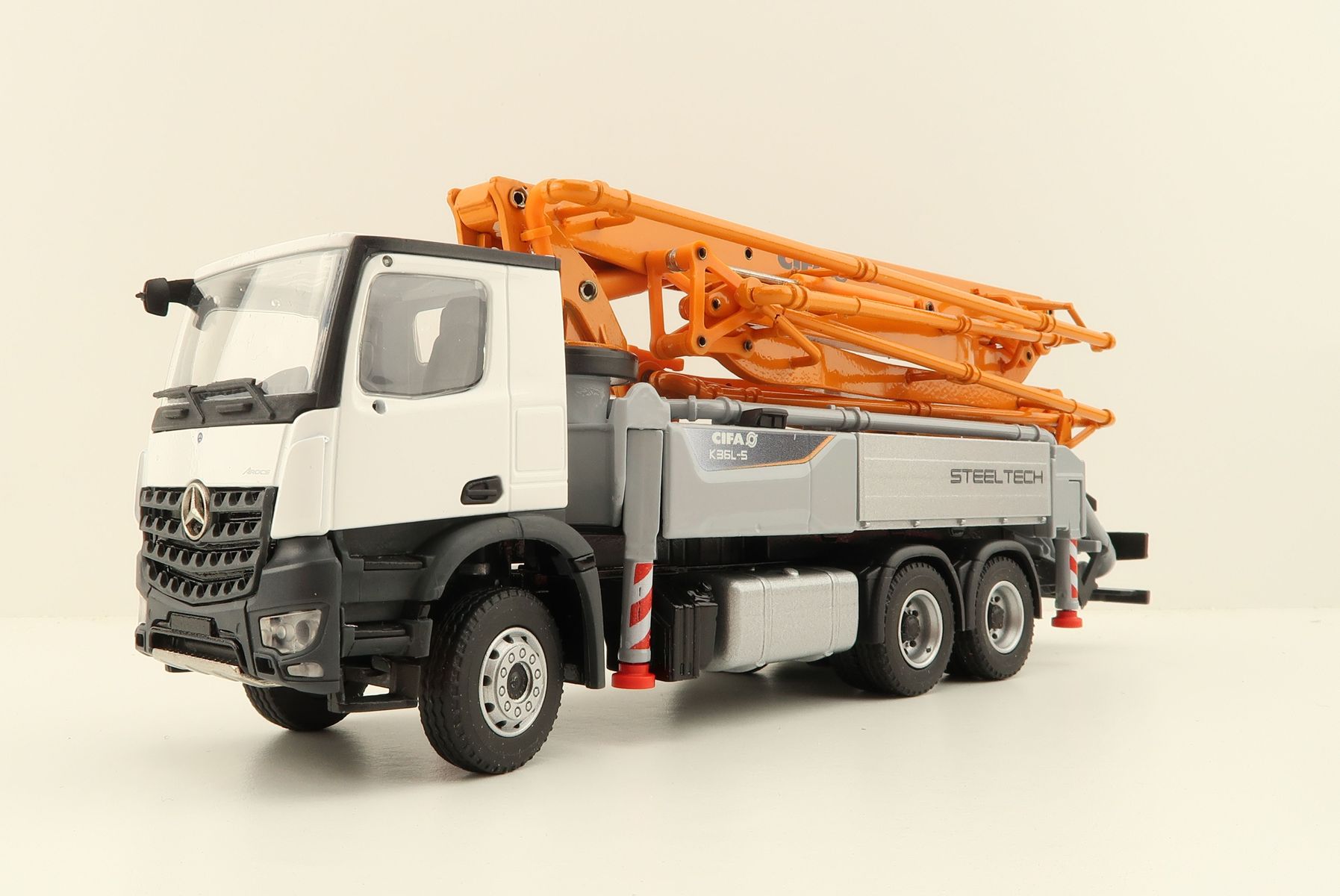 Product Image - Conrad 78252/0 Mercedes-Benz Arocs 3axle with CIFA K36L Truck Mounted Concrete Pump - Scale 1:50