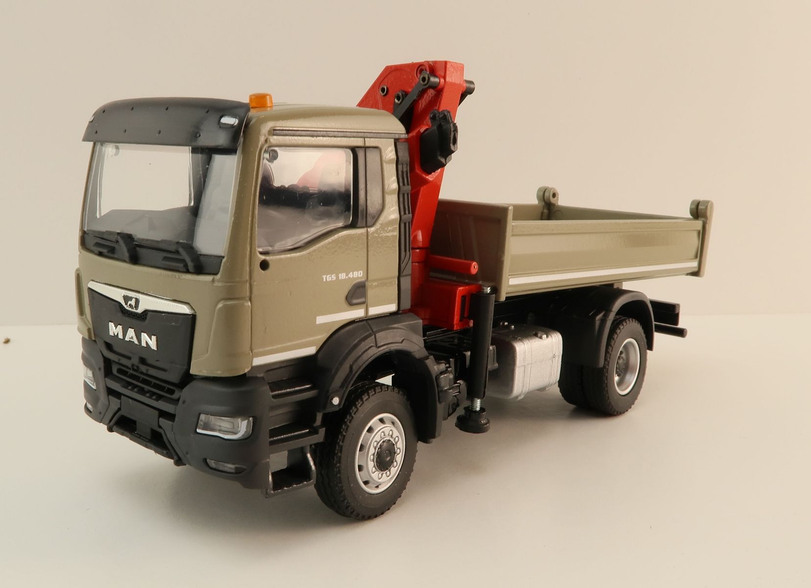 Product Image - Conrad 81165/03 - MAN TGS NN 2 axle Tippper Truck with Loading Crane New 2023 - Scale 1:50