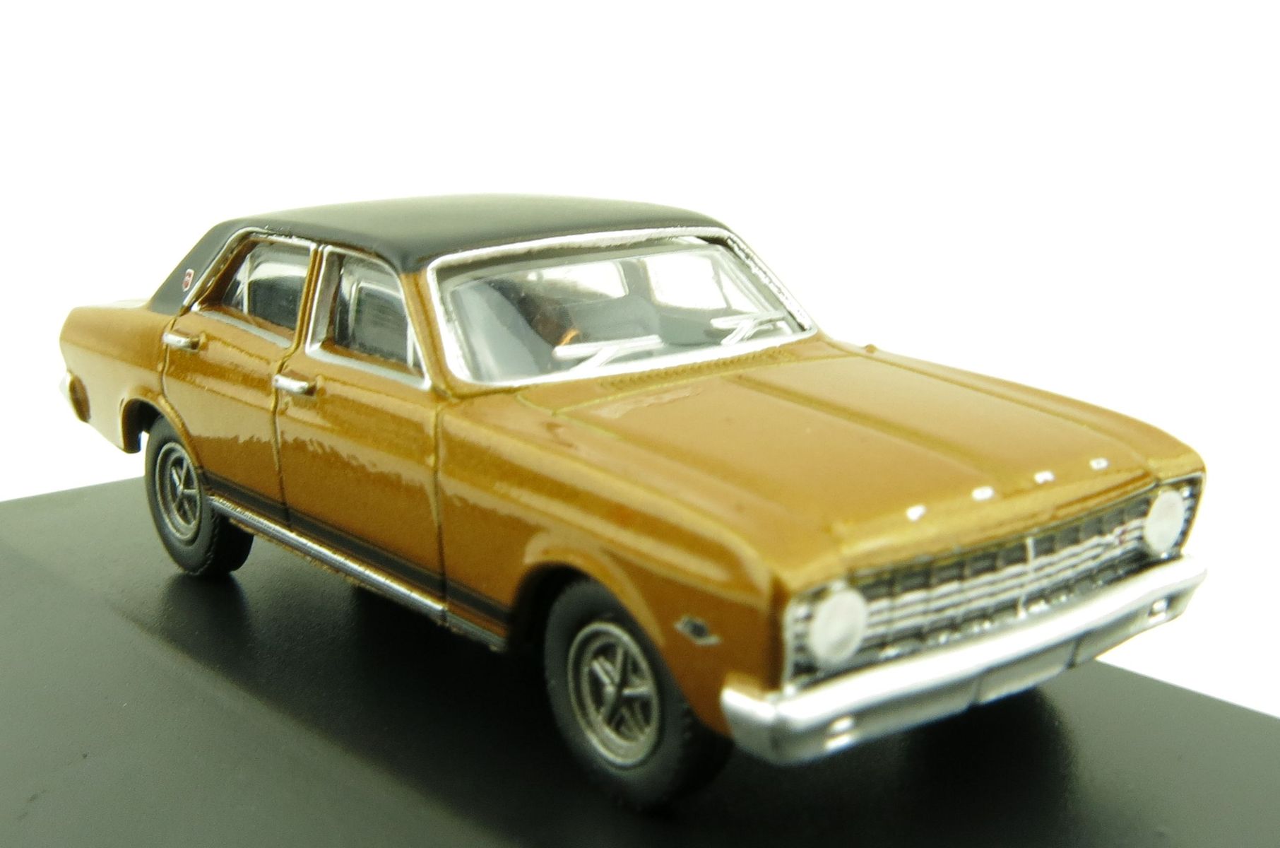 Product Image - Road Ragers - Australian 1968 Ford XT Falcon GT Sedan in GT Gold  - H0 Scale 1:87