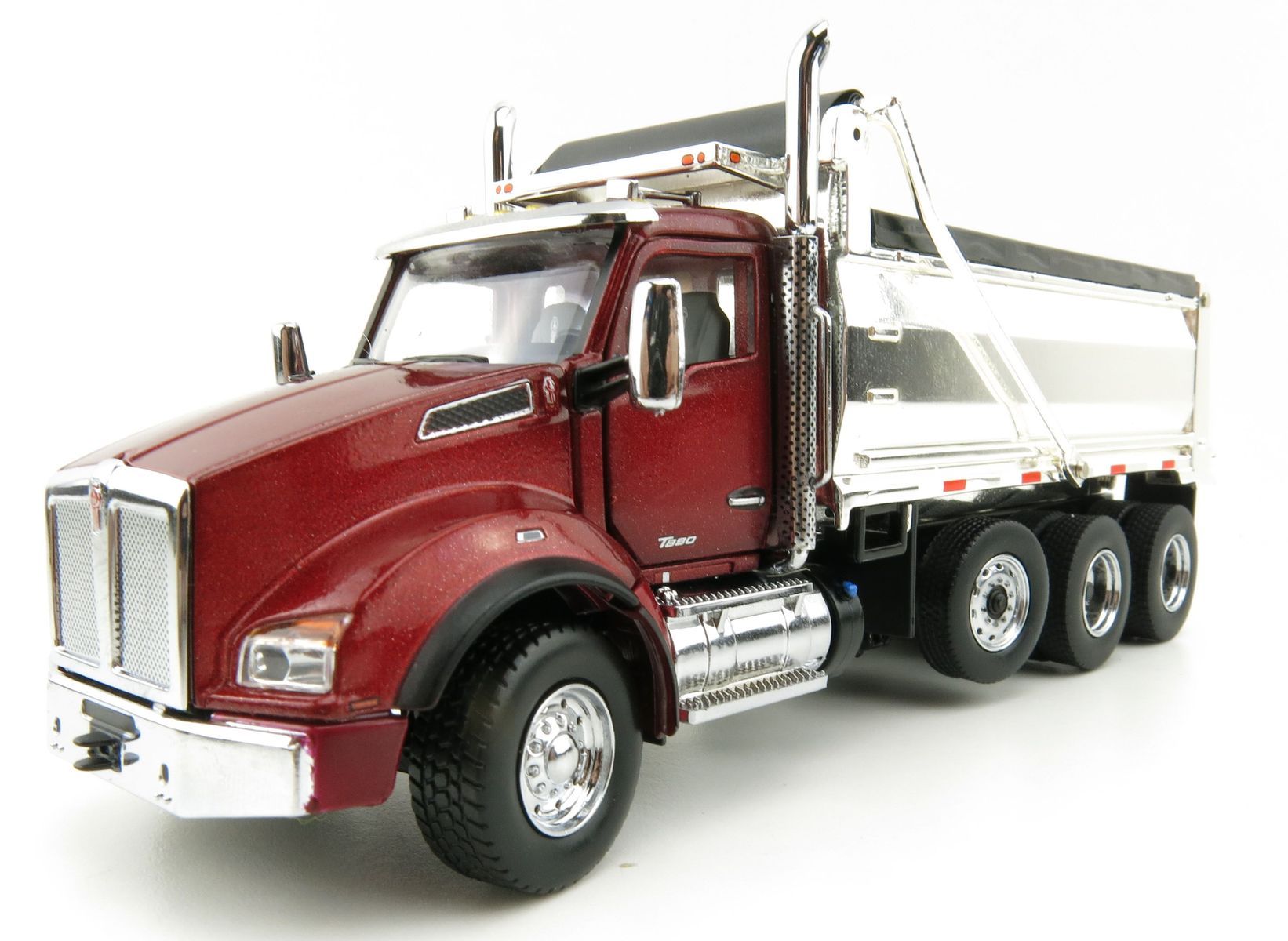 Product Image - Diecast Masters 71059 - Kenworth T880 SBFA Dump Truck Radiant Red Chrome - Scale 1:50