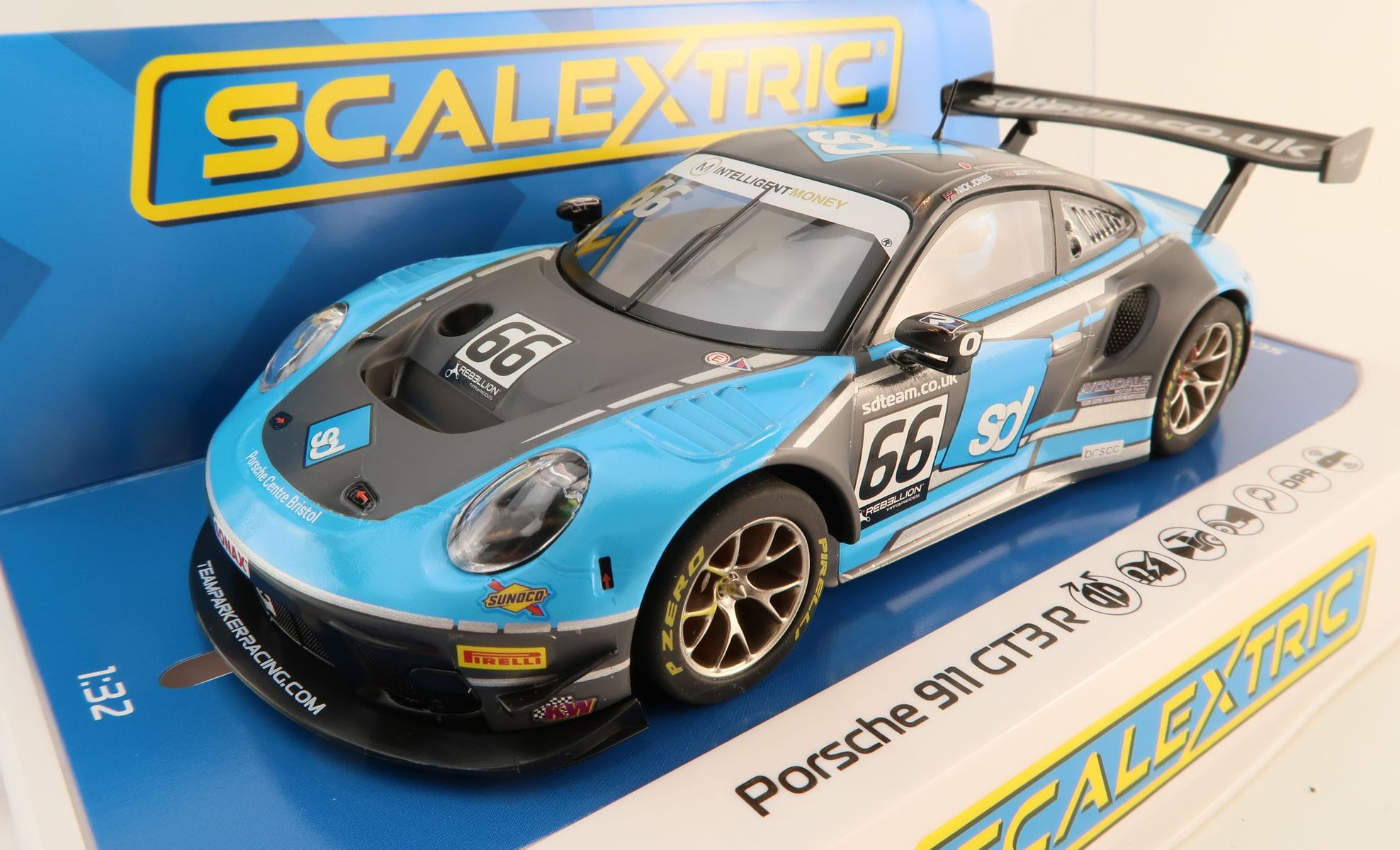 Product Image - Scalextric C4415 Porsche 911 GT3 R Team Parker Racing British GT 2022 Slot Car 1:32 Scale