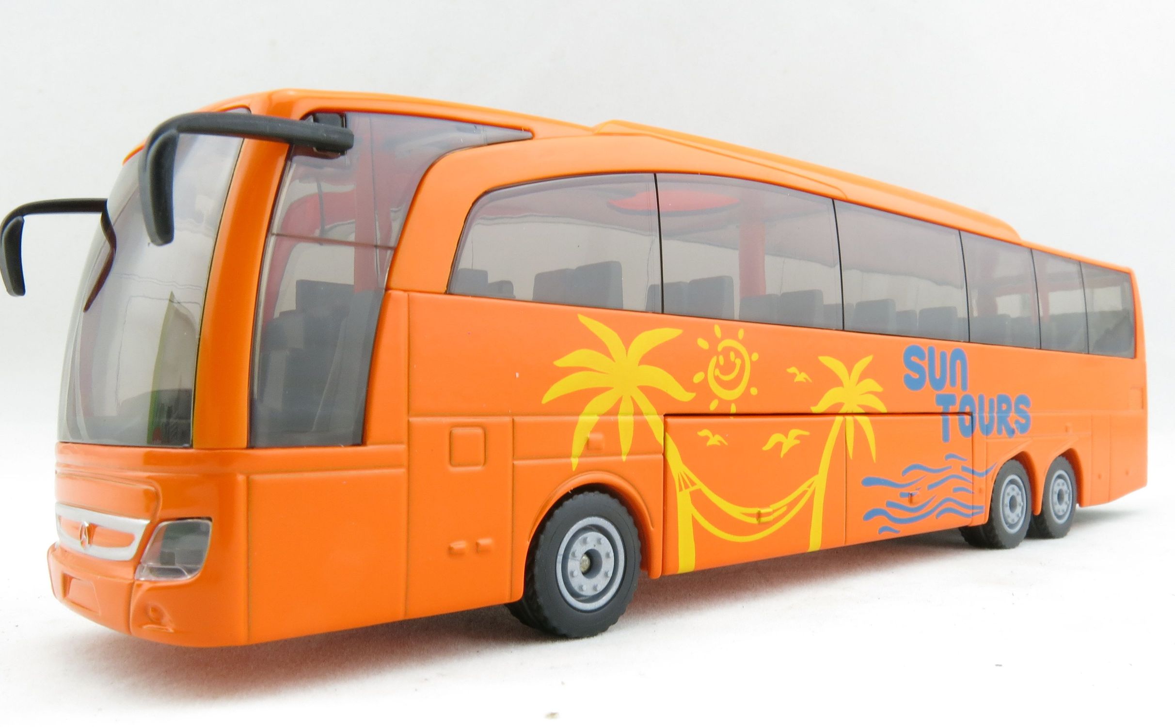 Siku 3738 Mercedes Benz Travego Coach Bus SUNTOURS Diecast