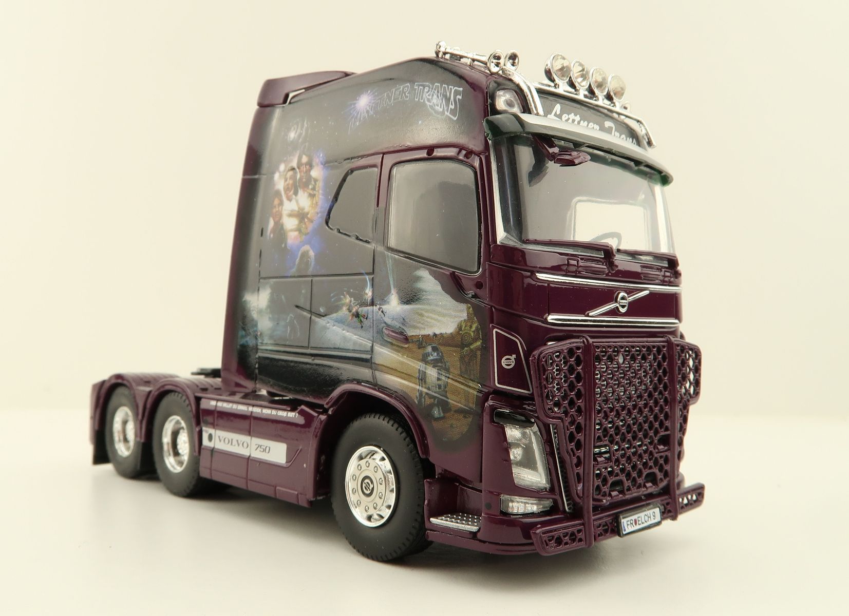 Product Image - Tekno 70122 - Volvo FH04 Longtrotter XL Prime Mover Show Truck Lettner Trans - Scale 1:50