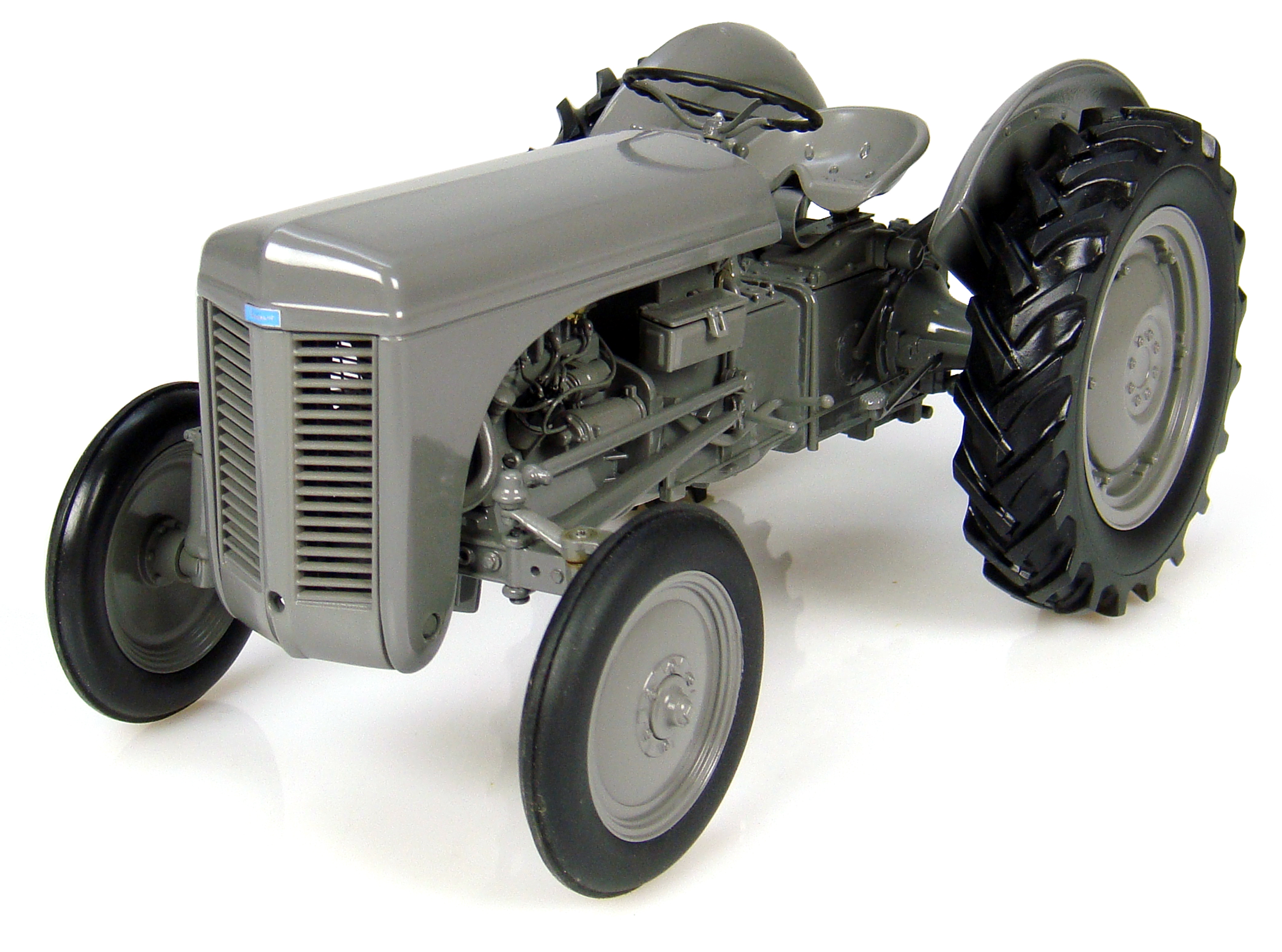 Tractor Massey Ferguson TEA20 1//32 Scale Universal Hobbies 1949 Grey Color Toy