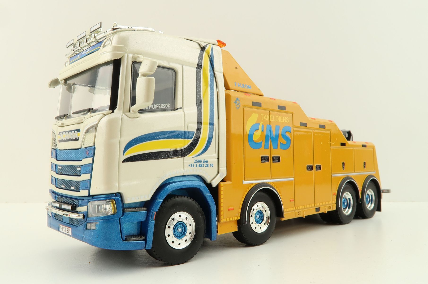 Product Image - WSI 01-3813 Scania S Normal CS20N 8X4 Falkom Wrecker Truck - CNS Takeldienst - Scale 1:50